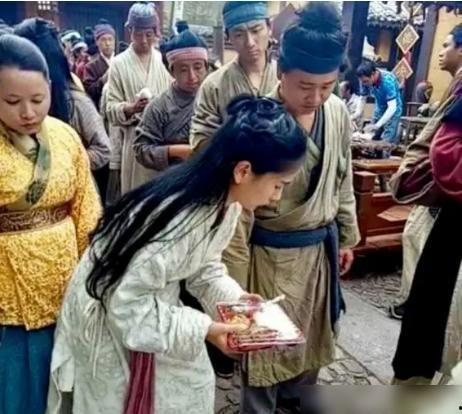 横店内部消息爆料最新,最新影视项目及演员阵容大揭秘！